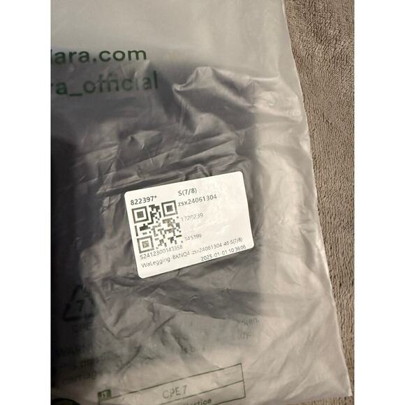 HALARA Black Leggings - Picture 5 of 7